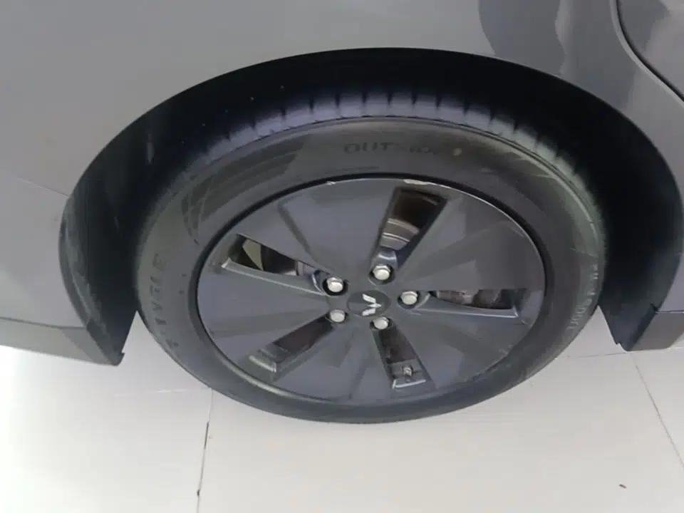 Wuling Xingguang 2024 Co-creation Edition 150 Standard Model — миниатюра 11