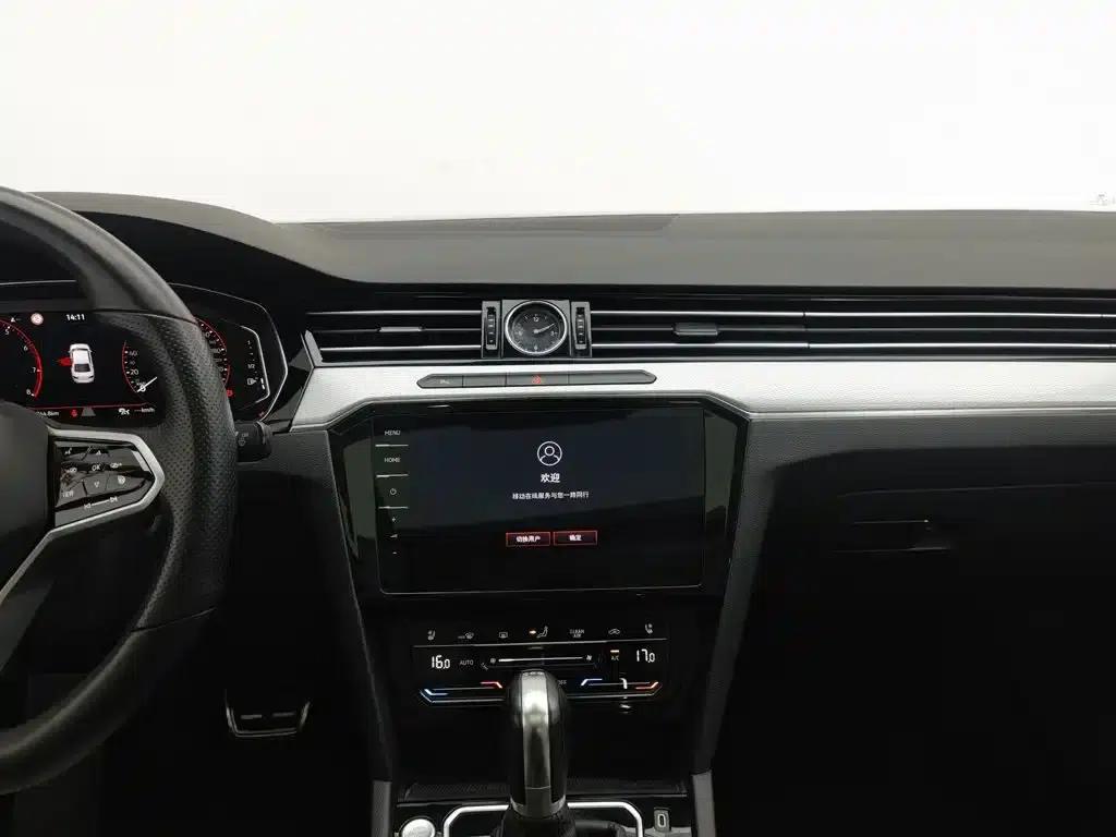 Volkswagen Magotan 2023 2 Millionth Unit Commemorative Edition 330TSI DSG Luxury — миниатюра 12