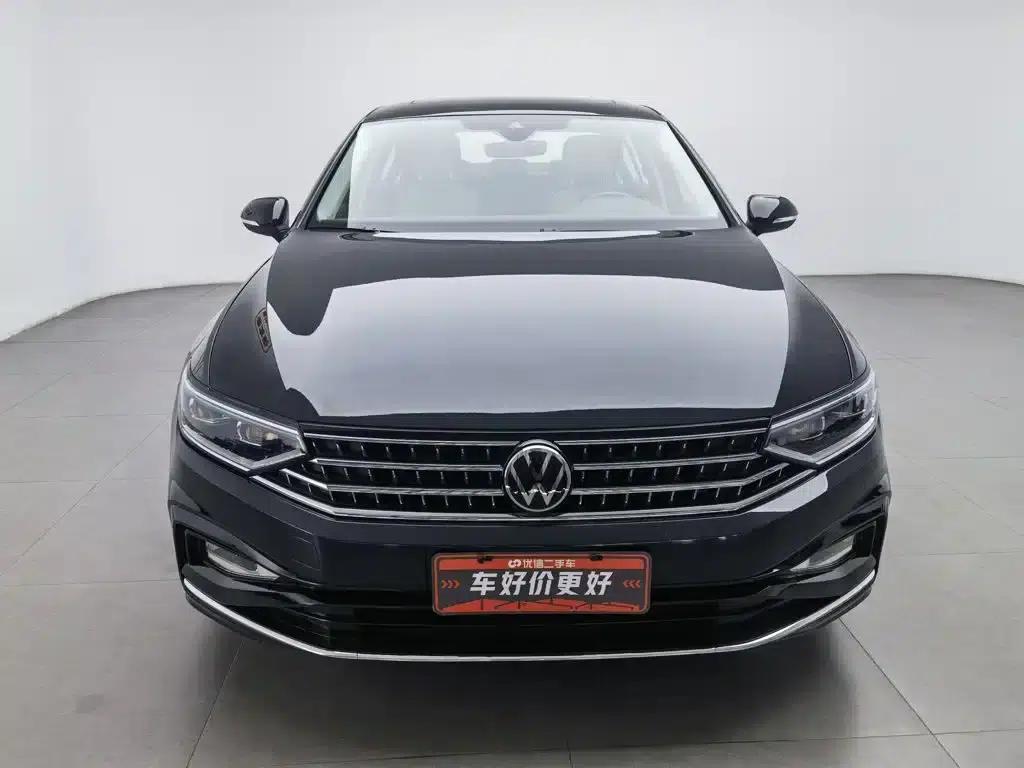 Volkswagen Magotan 2023 2 Millionth Unit Commemorative Edition 330TSI DSG Luxury — миниатюра 3