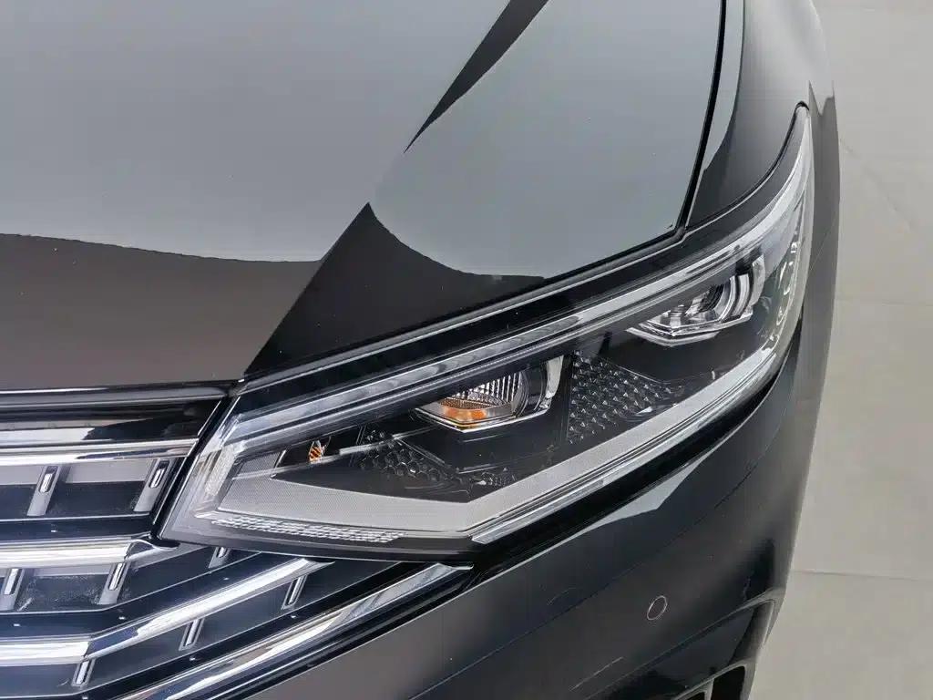 Volkswagen Magotan 2023 2 Millionth Unit Commemorative Edition 330TSI DSG Luxury — миниатюра 7