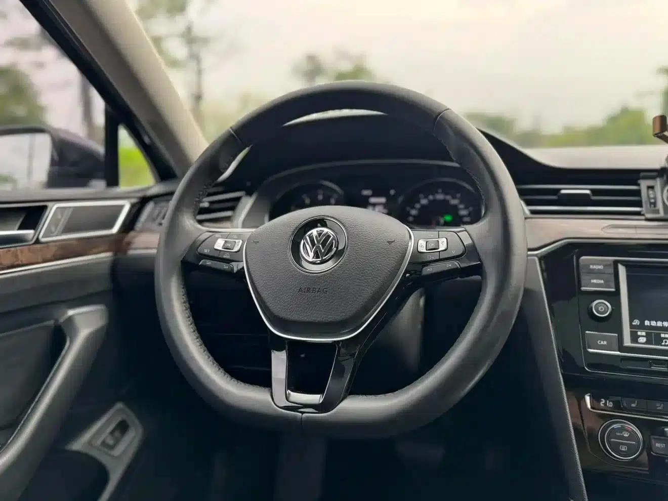 2018 Volkswagen Magotan 330TSI DSG Luxury — миниатюра 14