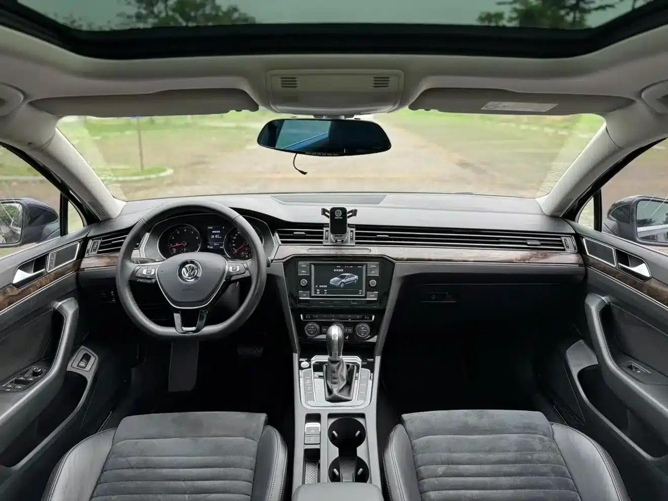 2018 Volkswagen Magotan 330TSI DSG Luxury — миниатюра 17