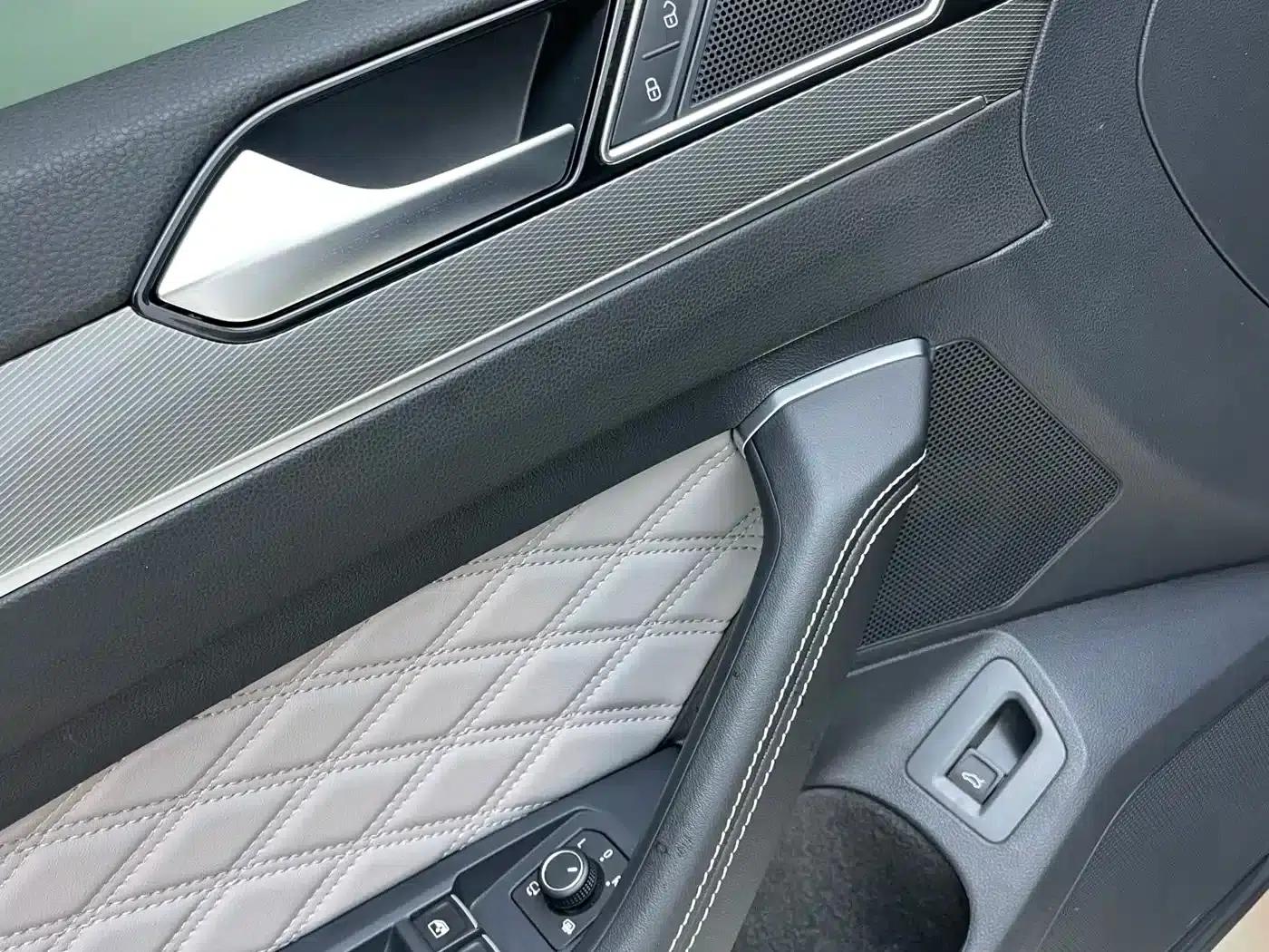 Magotan 2023 2 Millionth Unit Commemorative Edition 280TSI DSG Leading Model — миниатюра 16