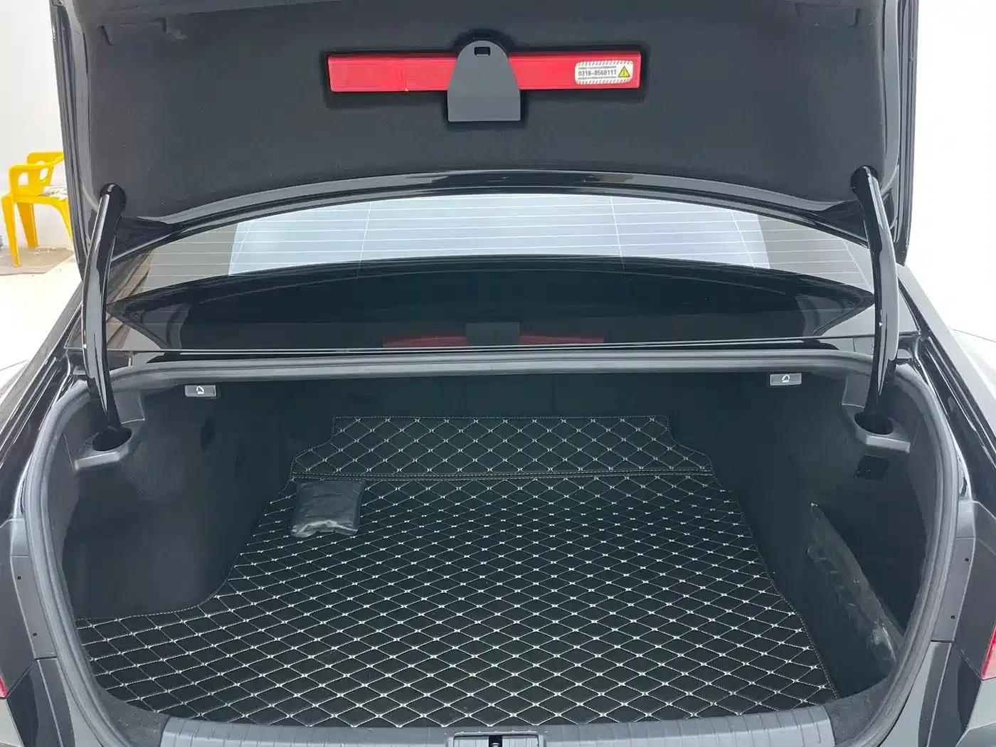 Magotan 2023 2 Millionth Unit Commemorative Edition 280TSI DSG Leading Model — миниатюра 28
