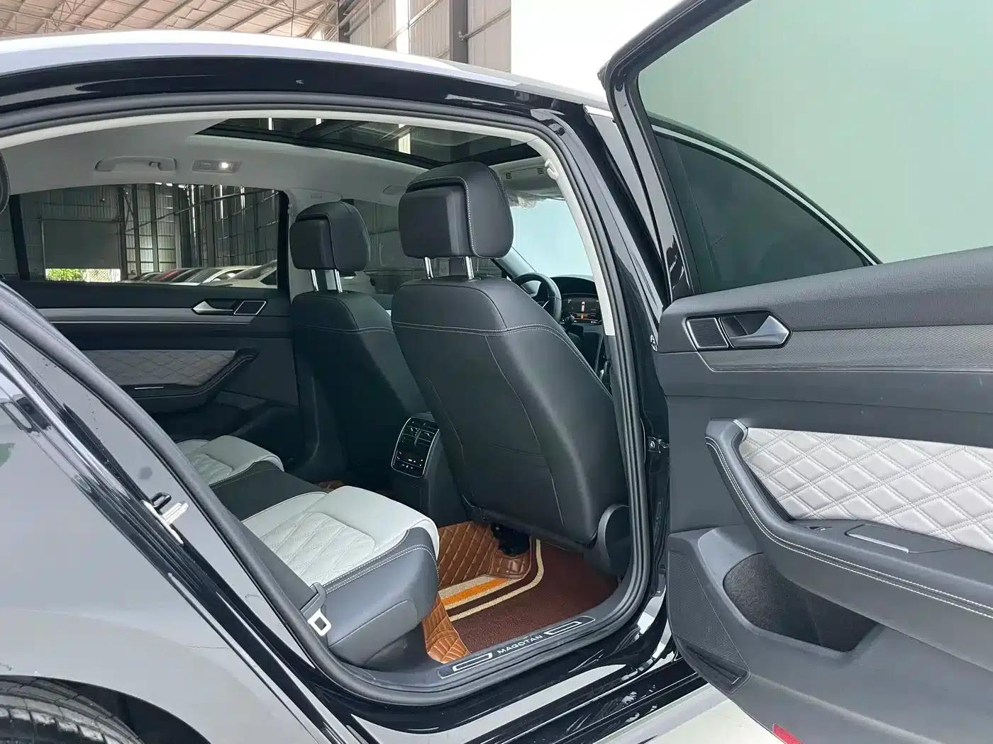 Magotan 2023 2 Millionth Unit Commemorative Edition 280TSI DSG Leading Model — миниатюра 30