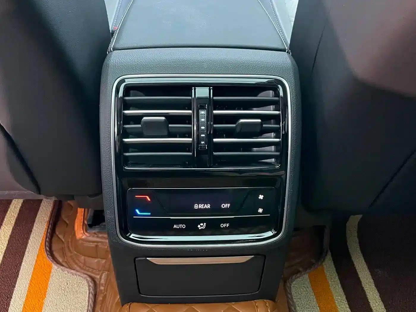 Magotan 2023 2 Millionth Unit Commemorative Edition 280TSI DSG Leading Model — миниатюра 10