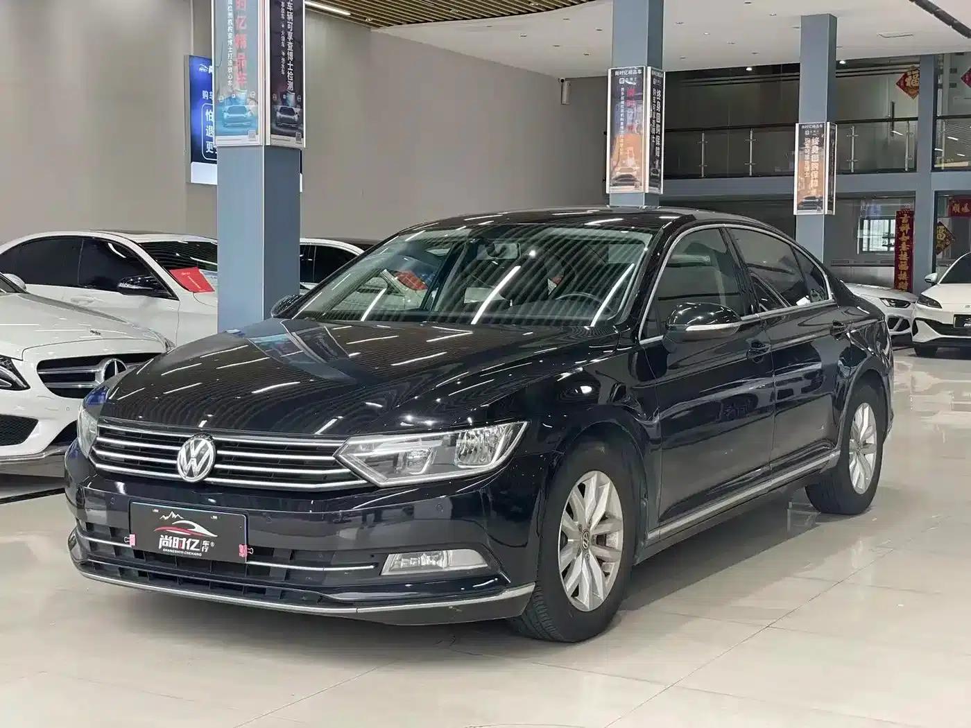 2019 Volkswagen Magotan 280TSI DSG Comfort Model (National V Emission Standard) — миниатюра 1