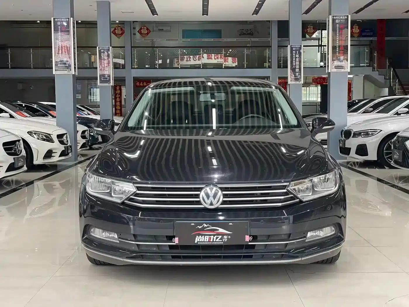 2019 Volkswagen Magotan 280TSI DSG Comfort Model (National V Emission Standard) — миниатюра 2