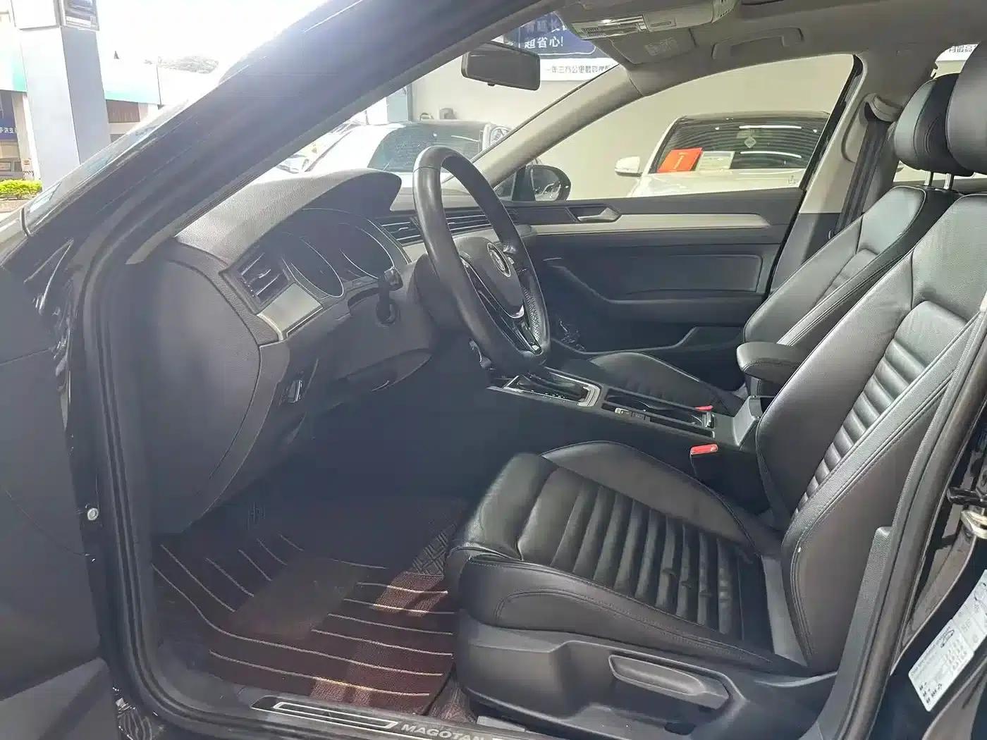 2019 Volkswagen Magotan 280TSI DSG Comfort Model (National V Emission Standard) — миниатюра 5