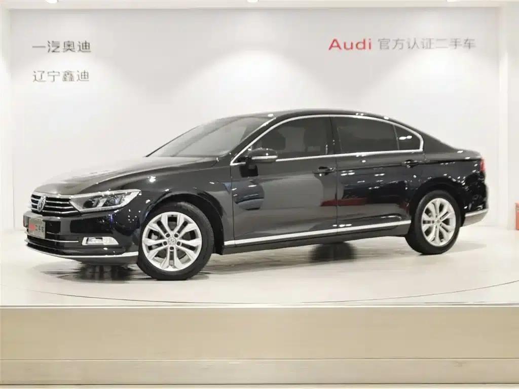 2019 Volkswagen Magotan 330TSI DSG Luxury Edition (China VI Emission Standard) — миниатюра 1