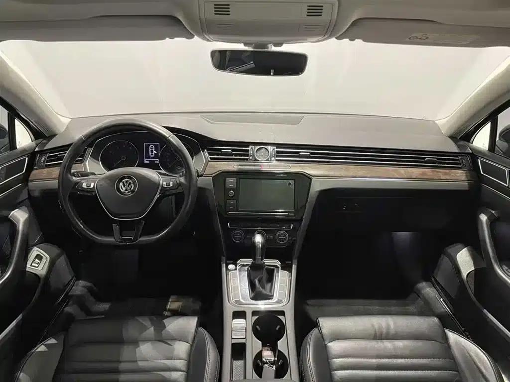 2019 Volkswagen Magotan 330TSI DSG Luxury Edition (China VI Emission Standard) — миниатюра 7