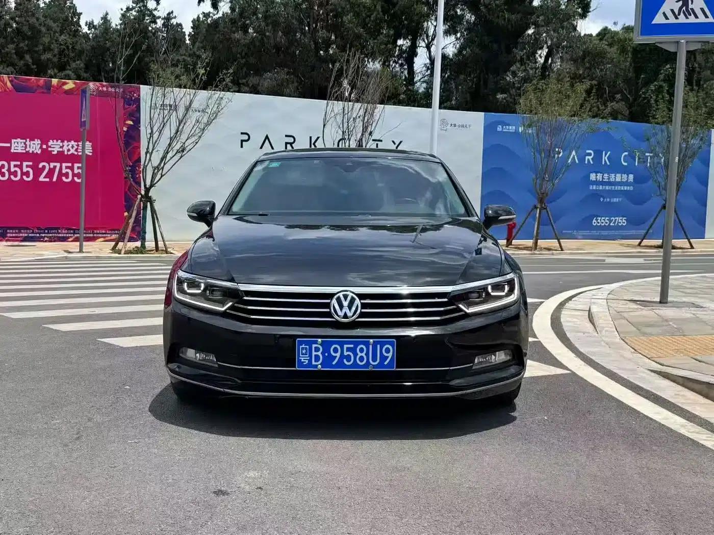 2017 Volkswagen Passat 330TSI DSG Premium — миниатюра 2