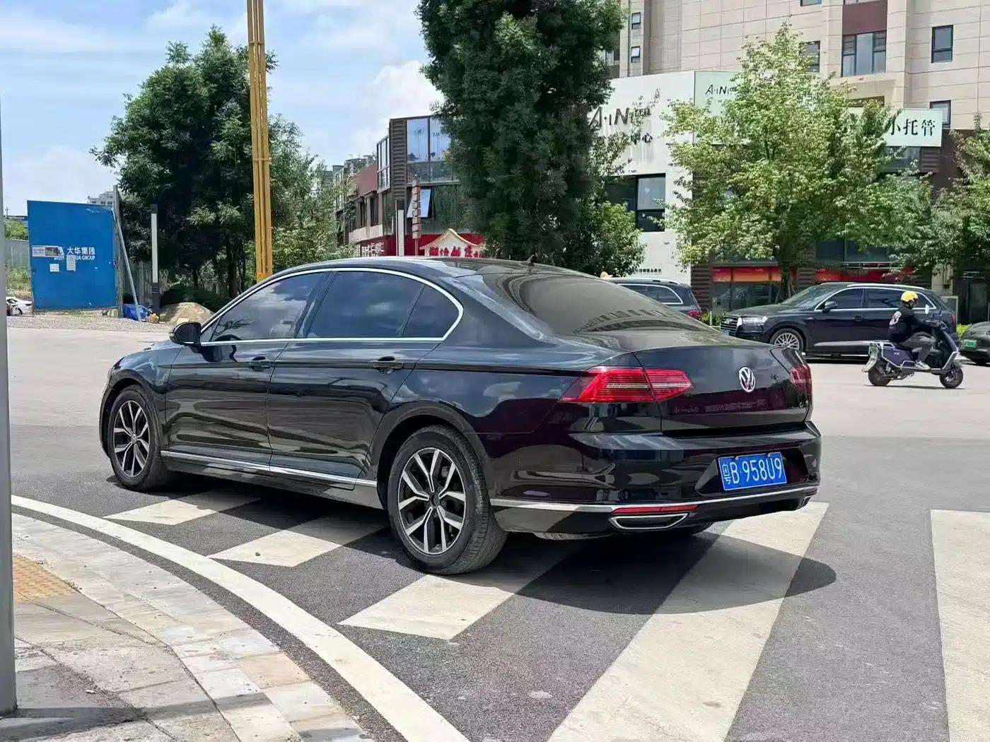 2017 Volkswagen Passat 330TSI DSG Premium — миниатюра 6