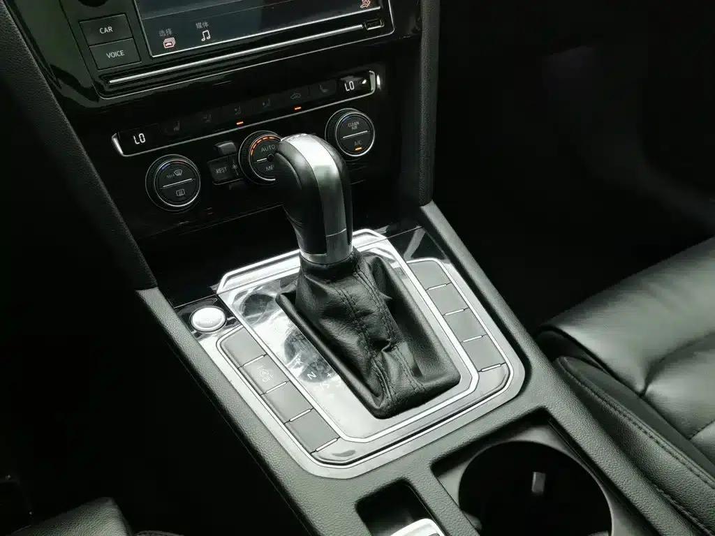 2019 Volkswagen Magotan 330TSI DSG Luxury Edition (China VI Emission Standard) — миниатюра 13