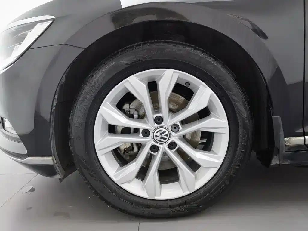 2019 Volkswagen Magotan 330TSI DSG Luxury Edition (China VI Emission Standard) — миниатюра 17