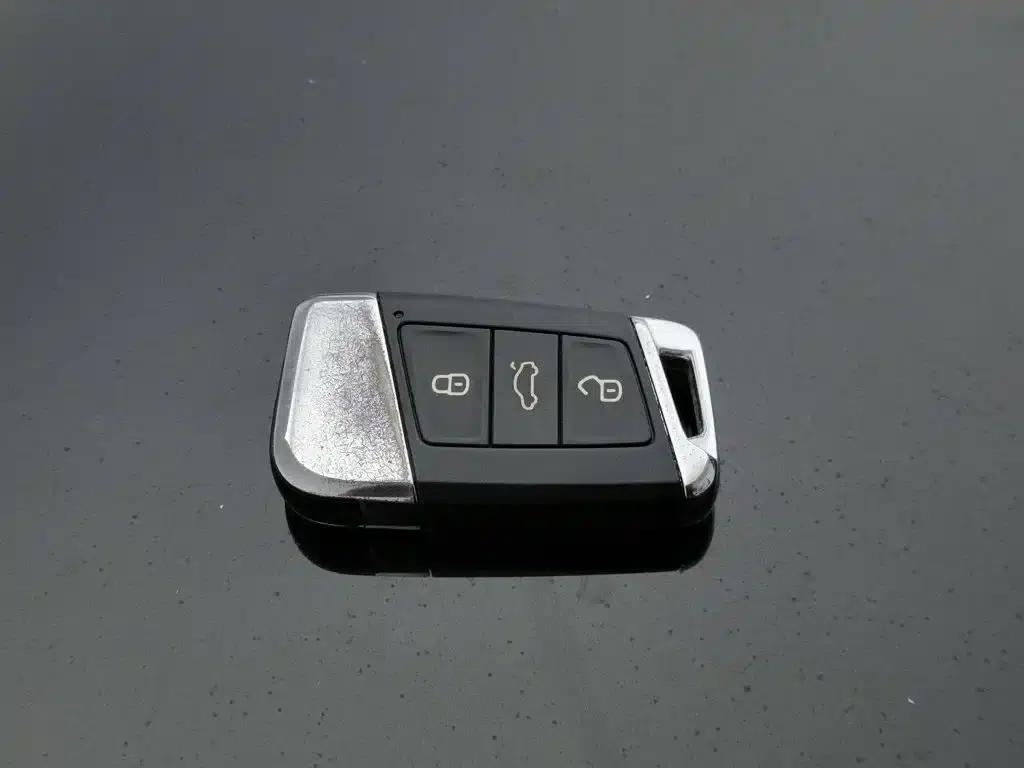 2019 Volkswagen Magotan 330TSI DSG Luxury Edition (China VI Emission Standard) — миниатюра 19