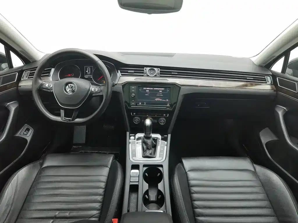 2019 Volkswagen Magotan 330TSI DSG Luxury Edition (China VI Emission Standard) — миниатюра 5