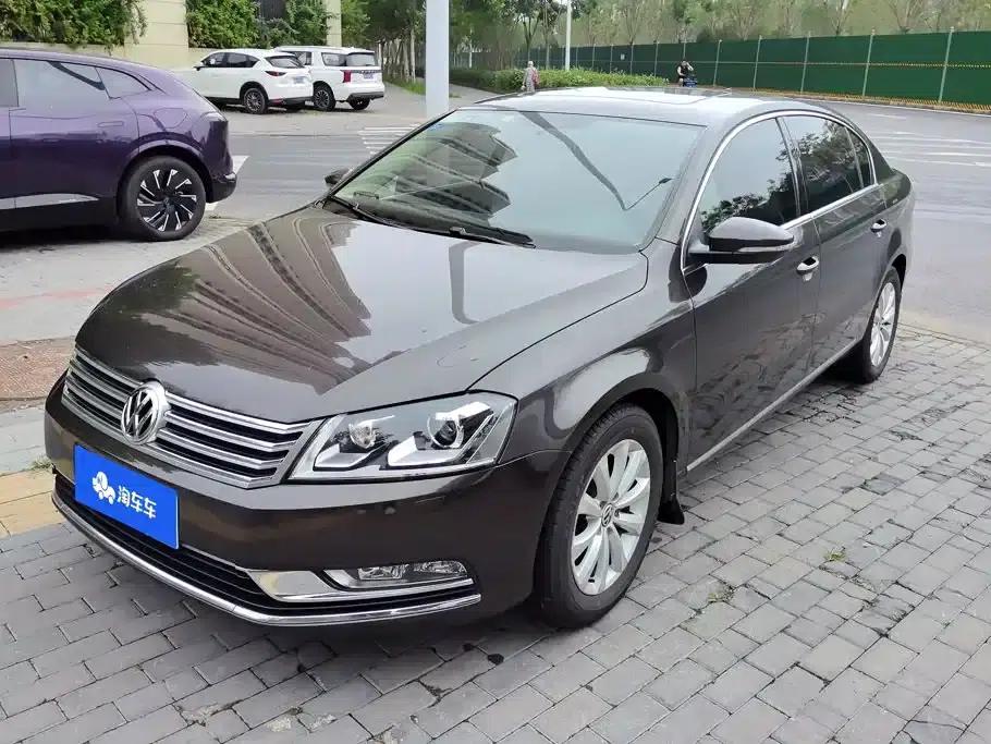 2015 Volkswagen Passat 1.8TSI Luxury — миниатюра 1