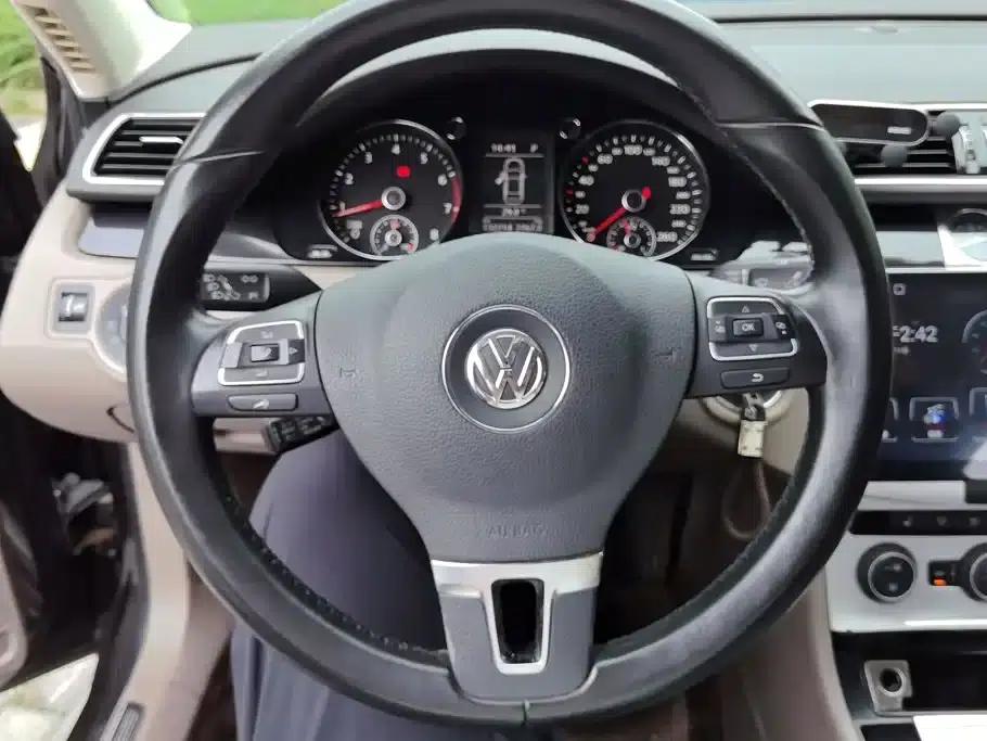 2015 Volkswagen Passat 1.8TSI Luxury — миниатюра 15