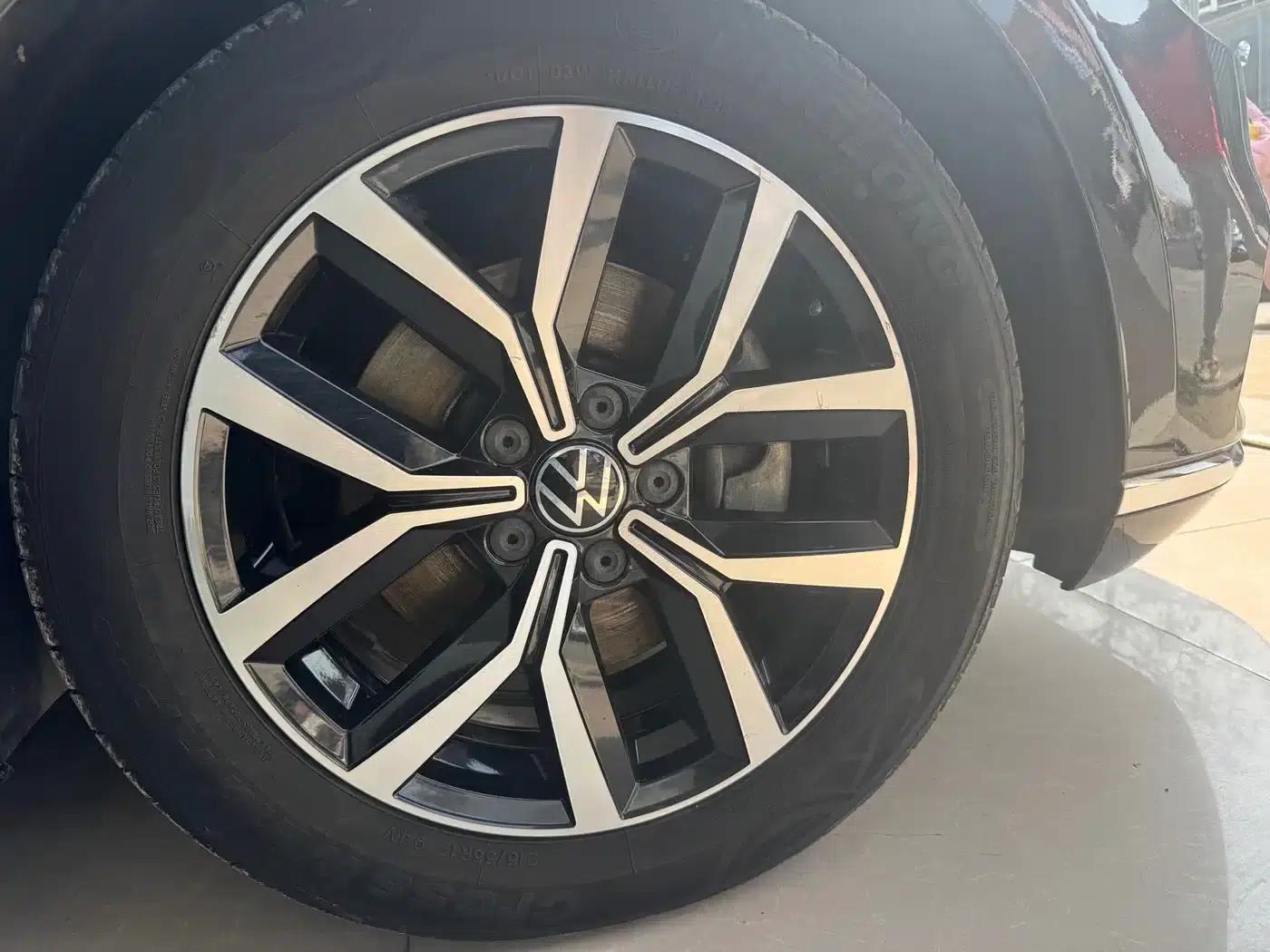 2020 Volkswagen Passat 330TSI DSG Luxury — миниатюра 5