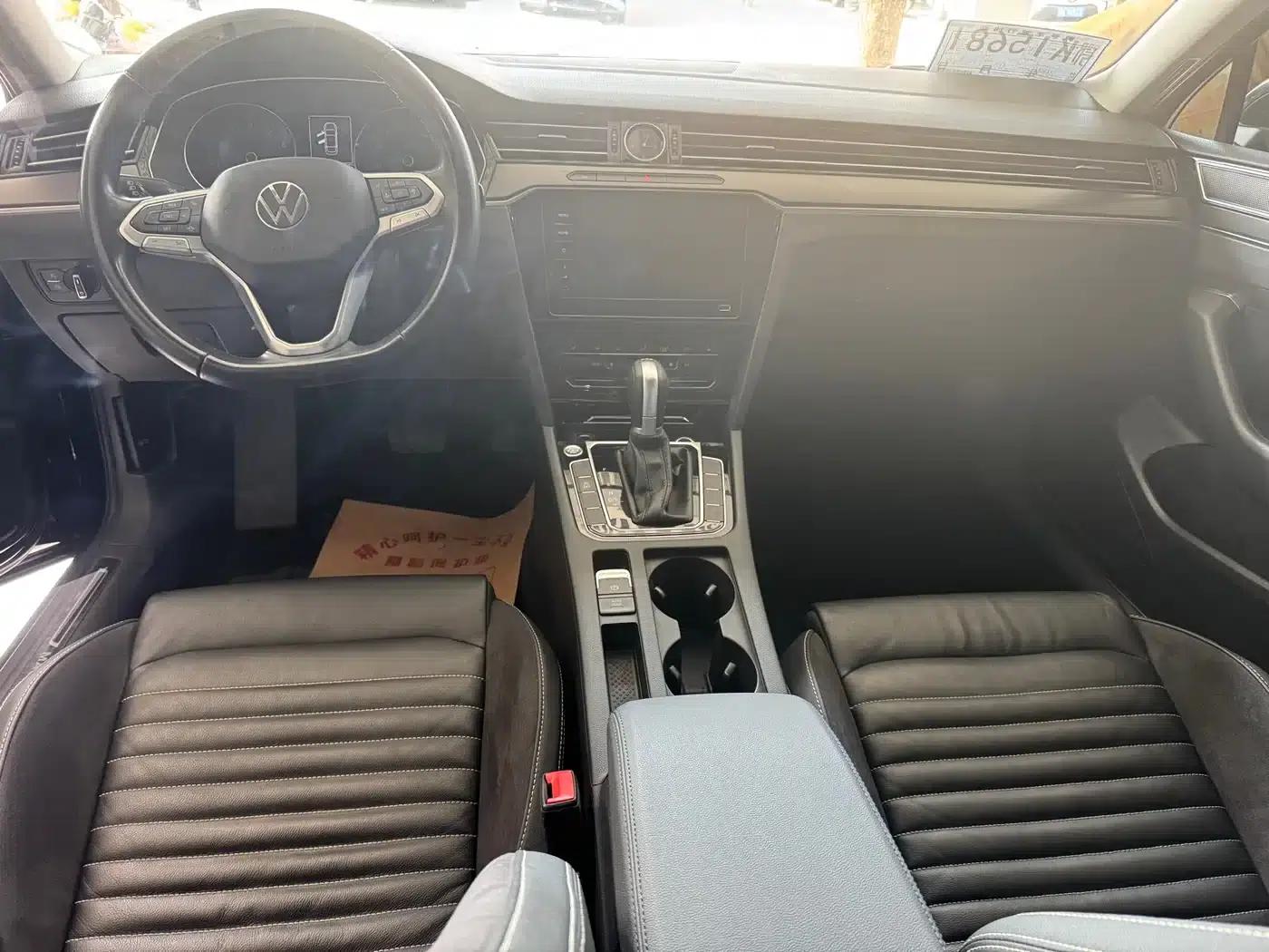 2020 Volkswagen Passat 330TSI DSG Luxury — миниатюра 9