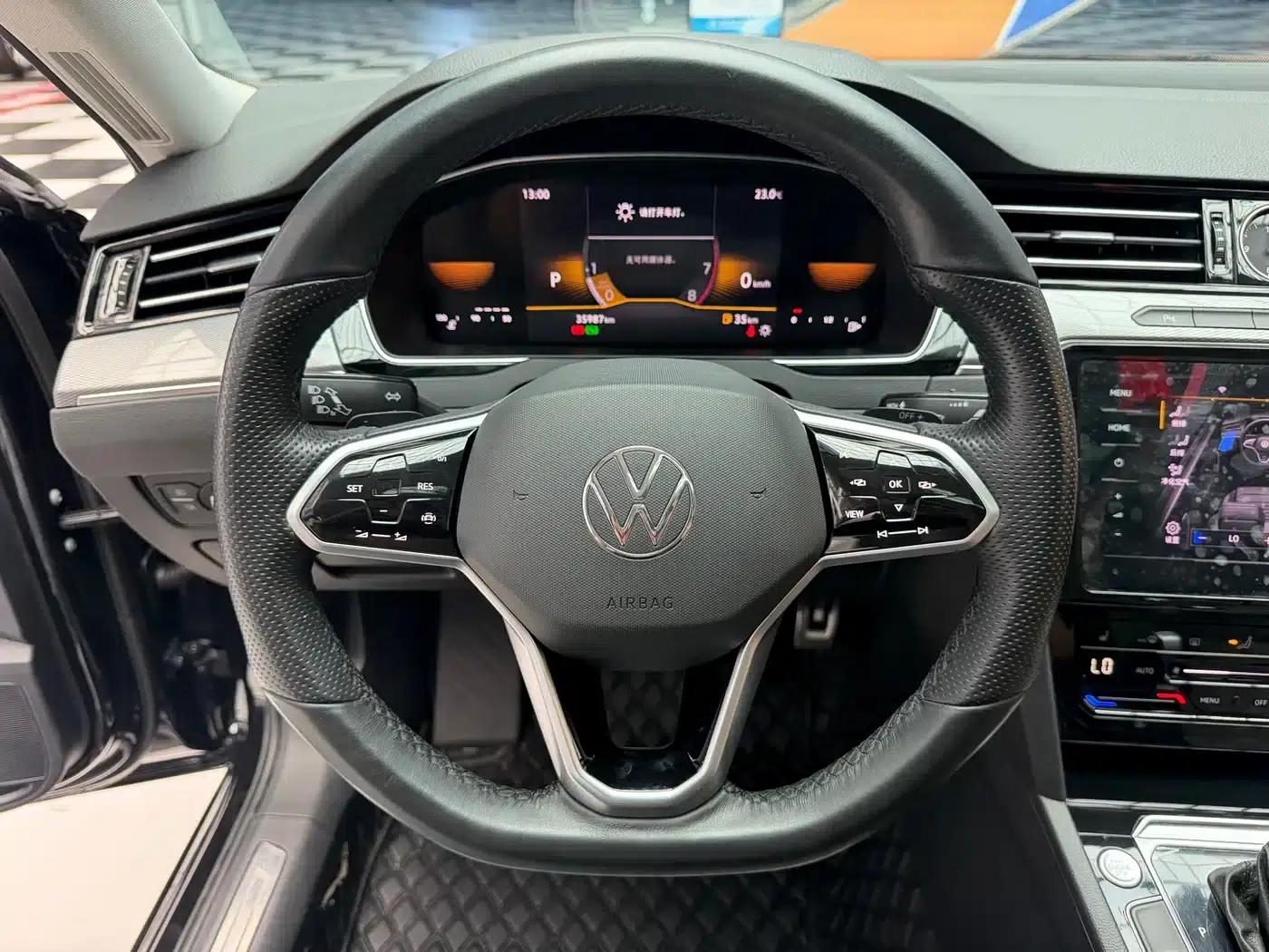 Magotan 2023 2 Millionth Unit Commemorative Edition 280TSI DSG Leading Model — миниатюра 8