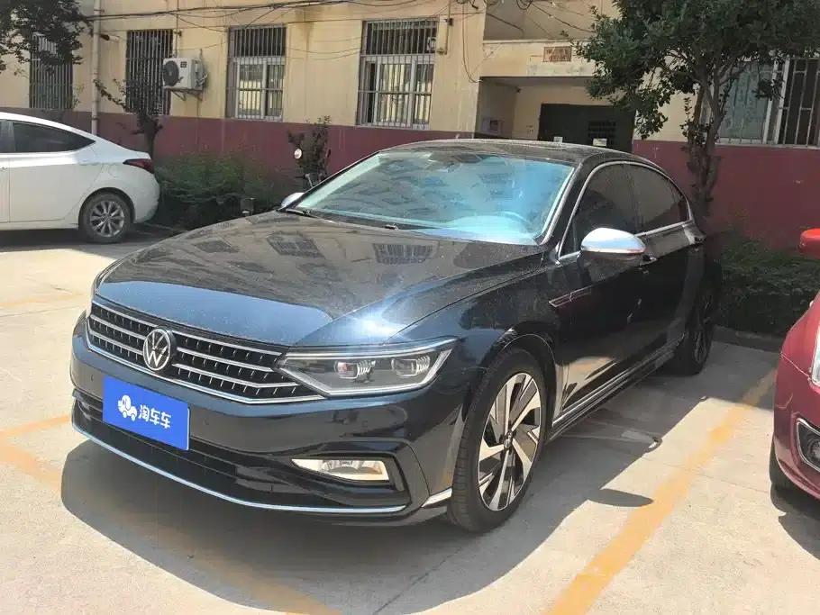 Volkswagen Magotan 2023 2 Millionth Unit Commemorative Edition 330TSI DSG Leading Model — миниатюра 1