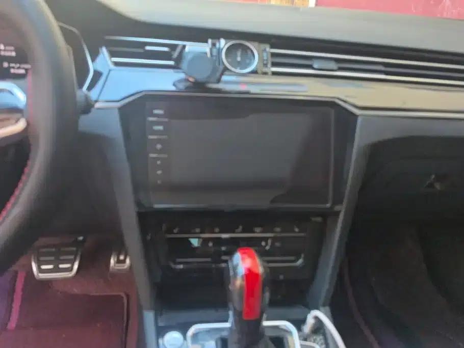 Volkswagen Magotan 2023 2 Millionth Unit Commemorative Edition 330TSI DSG Leading Model — миниатюра 13