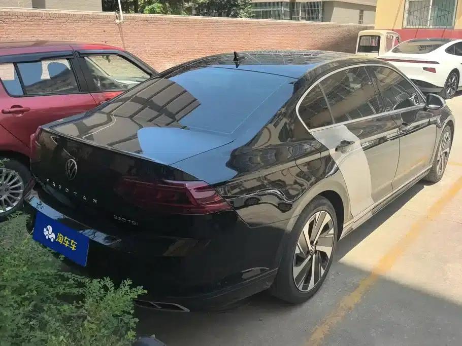 Volkswagen Magotan 2023 2 Millionth Unit Commemorative Edition 330TSI DSG Leading Model — миниатюра 3