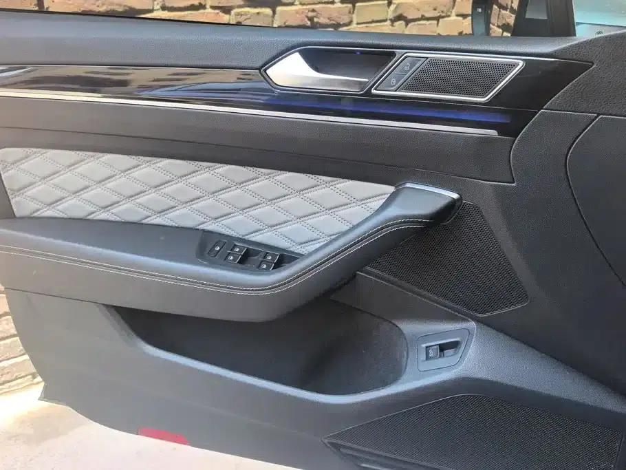 Volkswagen Magotan 2023 2 Millionth Unit Commemorative Edition 330TSI DSG Leading Model — миниатюра 7