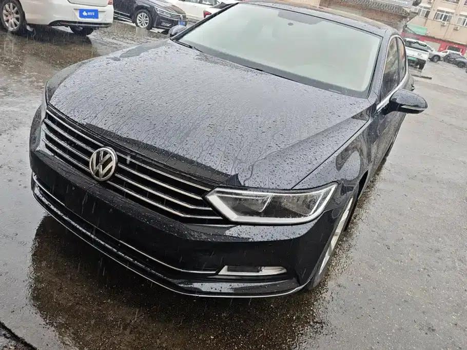 2017 Volkswagen Passat 330TSI DSG Comfort — миниатюра 1