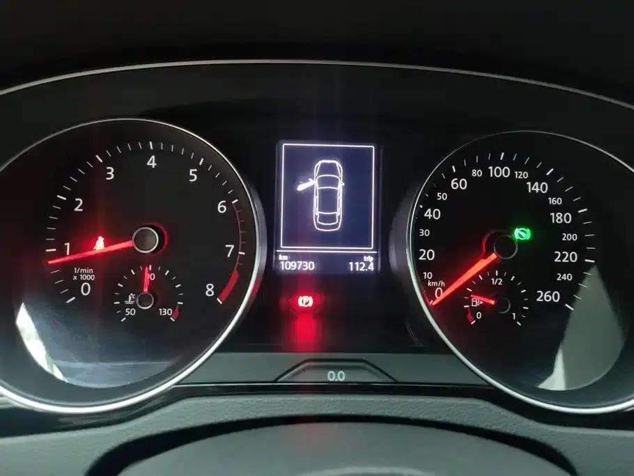2017 Volkswagen Passat 330TSI DSG Luxury — миниатюра 14