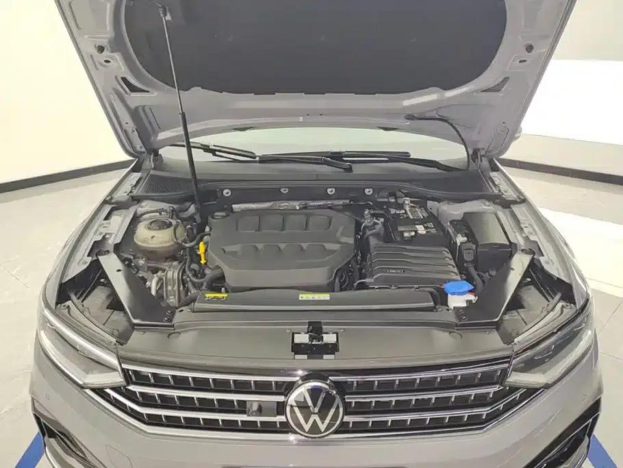 Volkswagen Magotan 2023 2 Millionth Unit Commemorative Edition 330TSI DSG Luxury — миниатюра 10