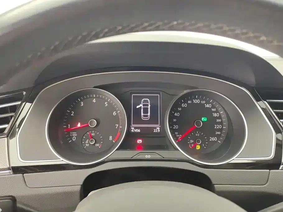 2020 Volkswagen Passat 330TSI DSG Leading Edition — миниатюра 14