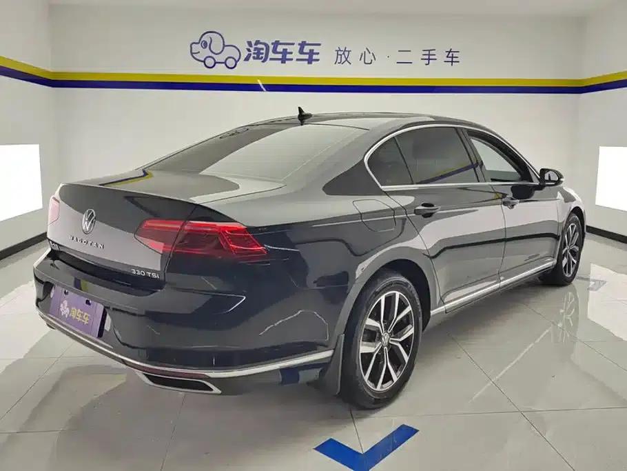 2020 Volkswagen Passat 330TSI DSG Leading Edition — миниатюра 3