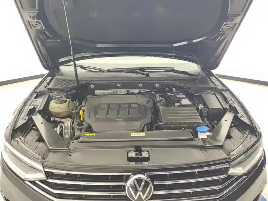 2020 Volkswagen Passat 330TSI DSG Leading Edition — миниатюра 10