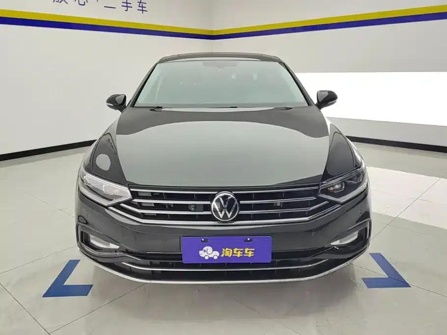 2020 Volkswagen Passat 330TSI DSG Leading Edition — миниатюра 2