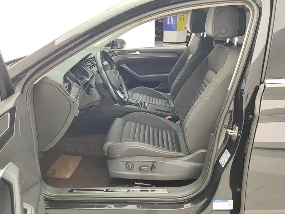 2020 Volkswagen Passat 330TSI DSG Leading Edition — миниатюра 9