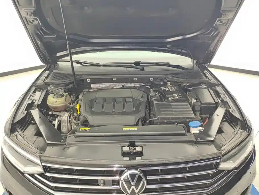 2020 Volkswagen Passat 330TSI DSG Leading Edition — миниатюра 10