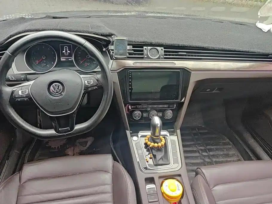 2019 Volkswagen Magotan 330TSI DSG Luxury Edition (National V Emission Standard) — миниатюра 12
