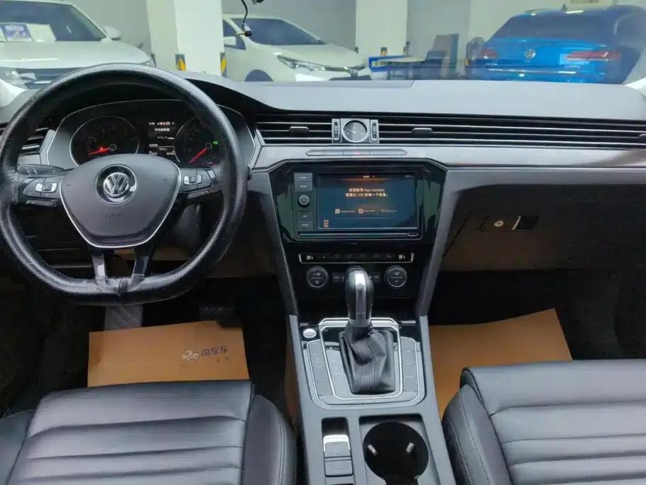 2019 Volkswagen Magotan 330TSI DSG Luxury Edition (China VI Emission Standard) — миниатюра 12