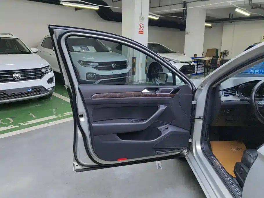 2019 Volkswagen Magotan 330TSI DSG Luxury Edition (China VI Emission Standard) — миниатюра 7