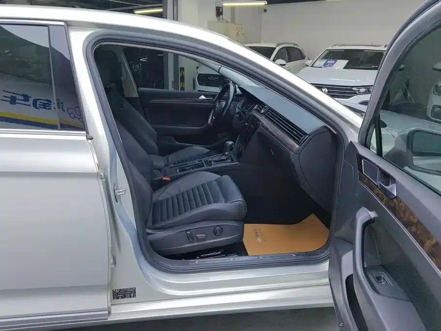2019 Volkswagen Magotan 330TSI DSG Luxury Edition (China VI Emission Standard) — миниатюра 8