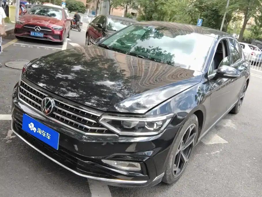 Volkswagen Magotan 2023 2 Millionth Unit Commemorative Edition 330TSI DSG Leading Model — миниатюра 1