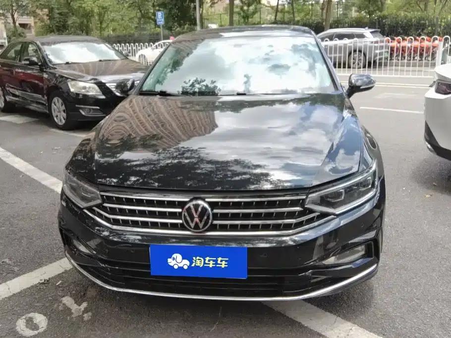 Volkswagen Magotan 2023 2 Millionth Unit Commemorative Edition 330TSI DSG Leading Model — миниатюра 2