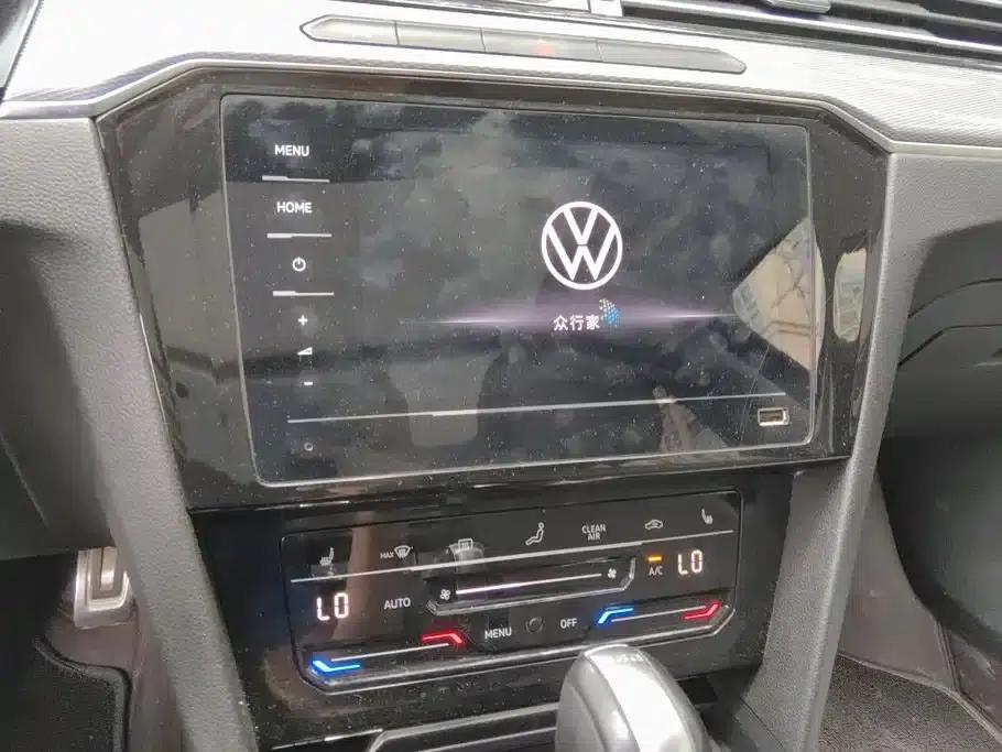 Volkswagen Magotan 2023 2 Millionth Unit Commemorative Edition 330TSI DSG Leading Model — миниатюра 13