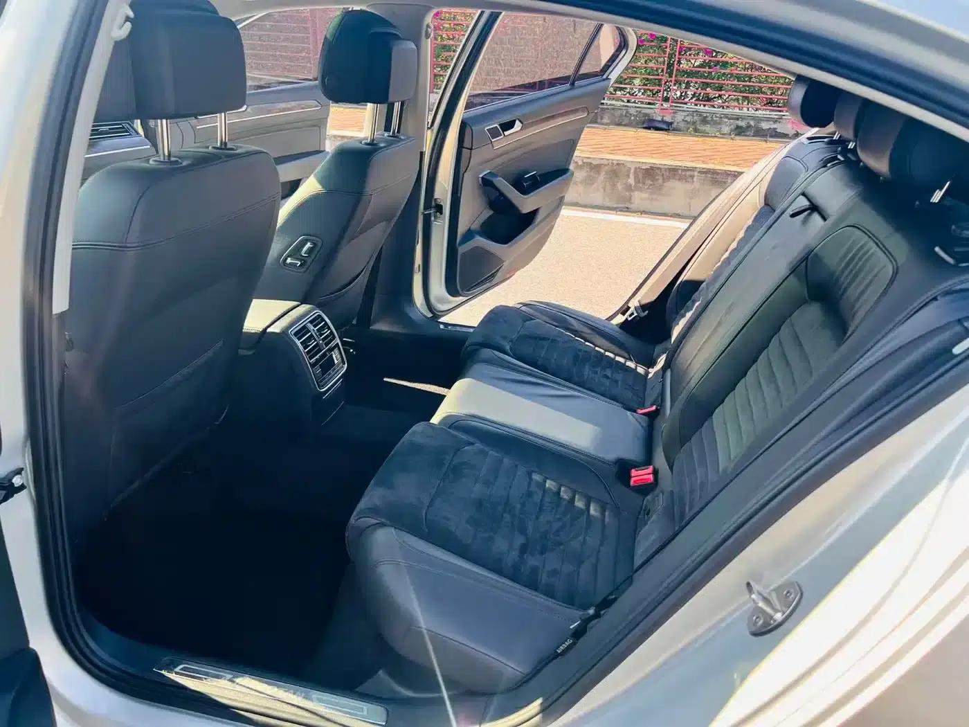 2017 Volkswagen Passat 380TSI DSG Luxury — миниатюра 8