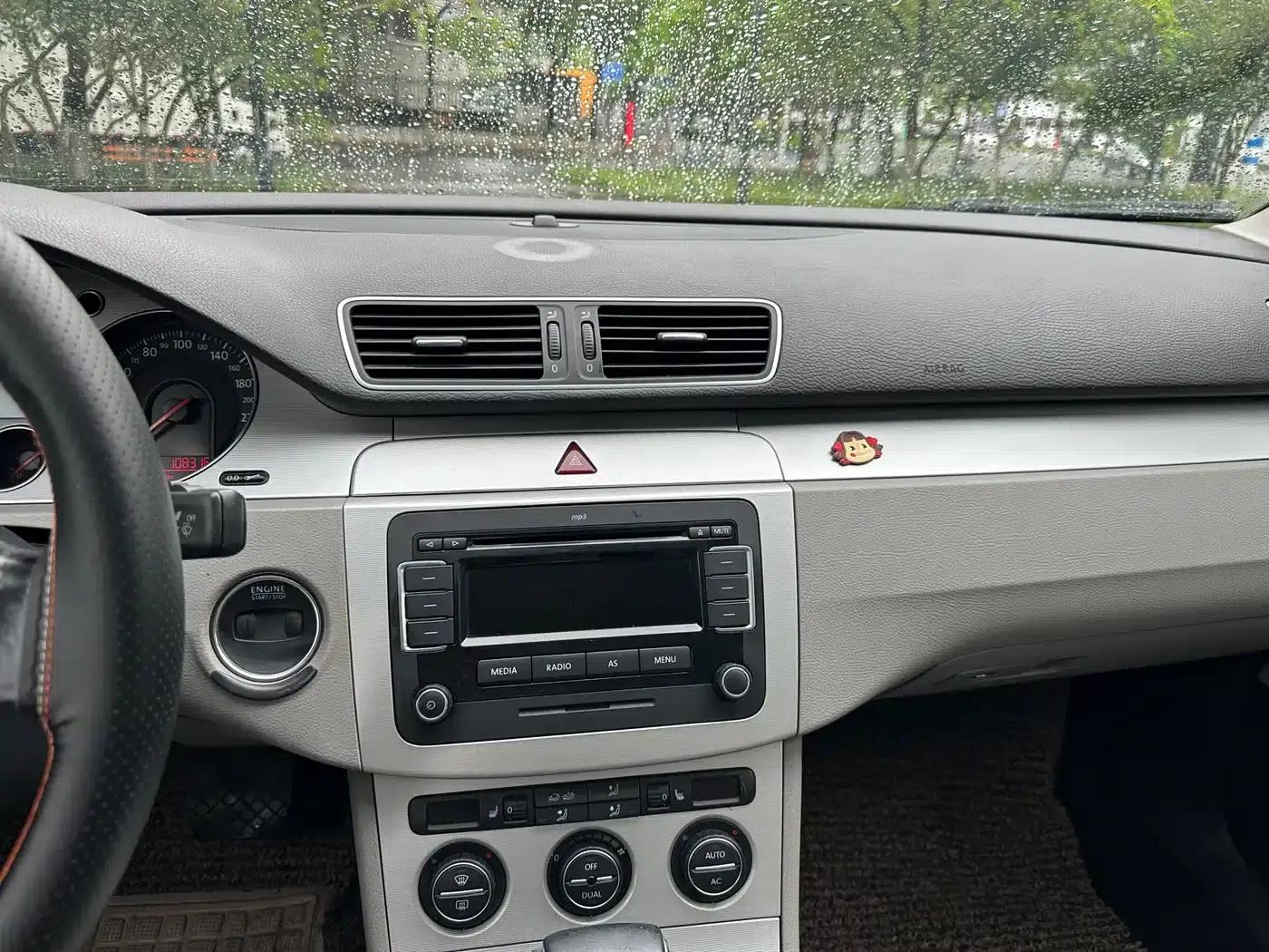 2011 Volkswagen Magotan 1.8TSI DSG Luxury — миниатюра 11