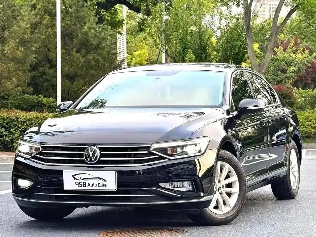 2020 Volkswagen Passat 280TSI DSG Leading Edition — миниатюра 1