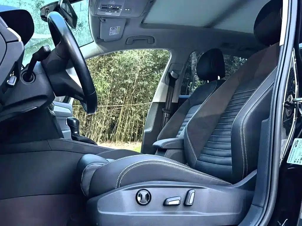 2020 Volkswagen Passat 280TSI DSG Leading Edition — миниатюра 4